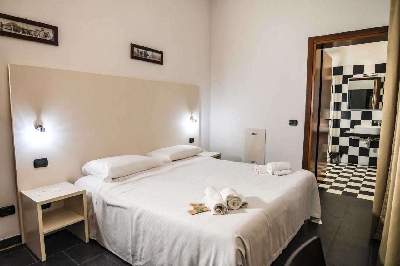 Zen Hotel แฟร์รารา ภายนอก รูปภาพ