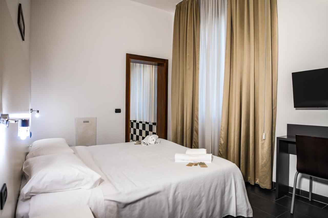 Zen Hotel แฟร์รารา ภายนอก รูปภาพ