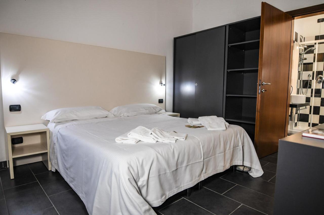 Zen Hotel แฟร์รารา ภายนอก รูปภาพ
